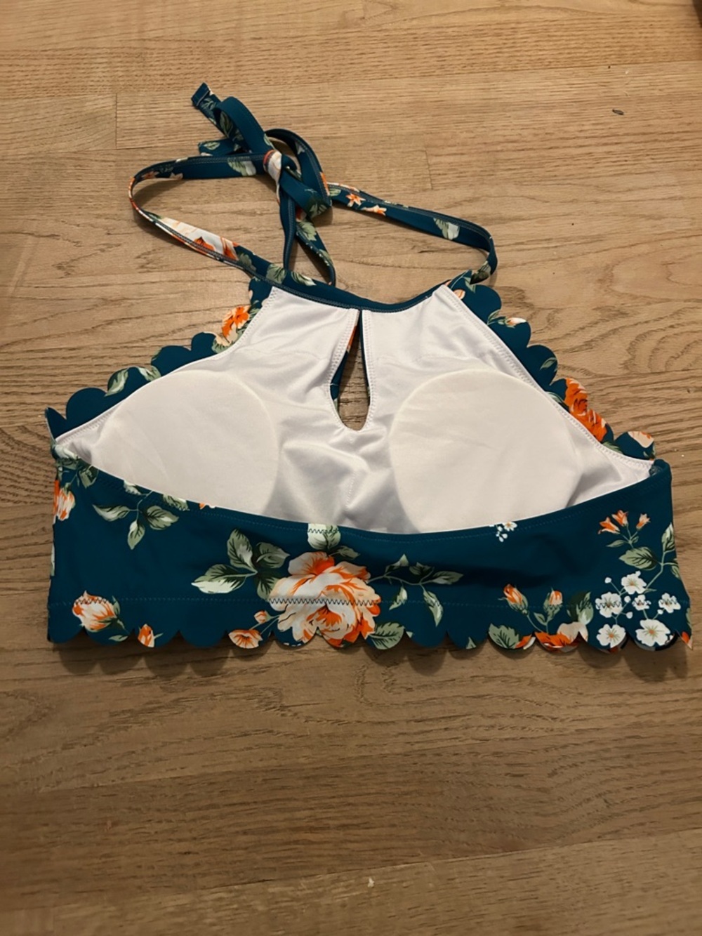Cupshe Teal Floral Scalloped High-Waist Bikini Women’s size X-Large - Picture 5 of 5
